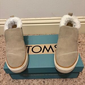 Toms Paxton Suede Bootie with Shearling Trim